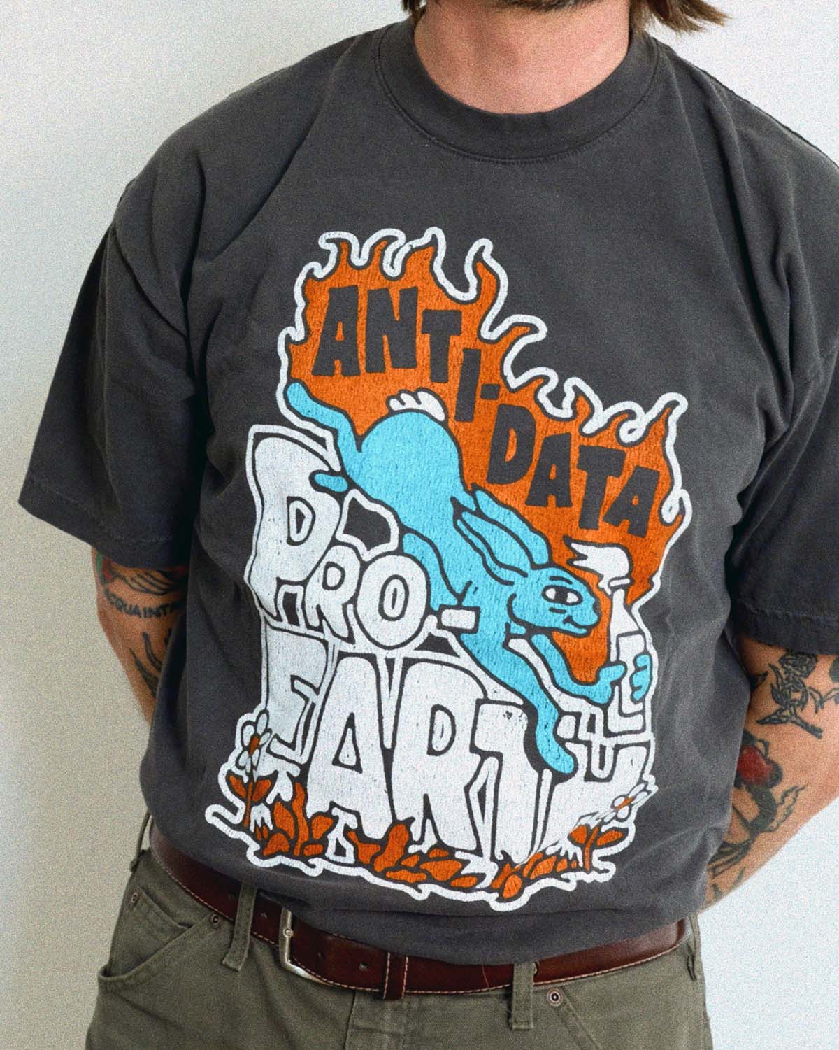Pro Earth Tee – Boring Friends