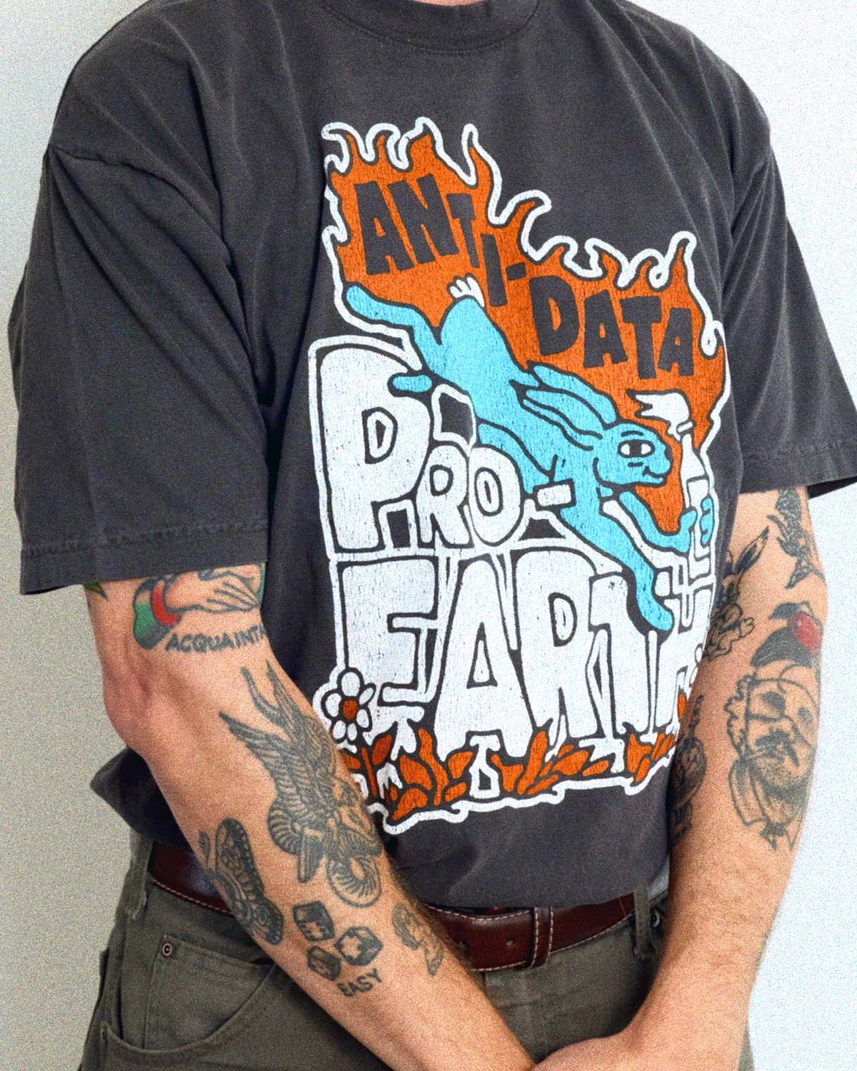 Pro Earth Tee – Boring Friends